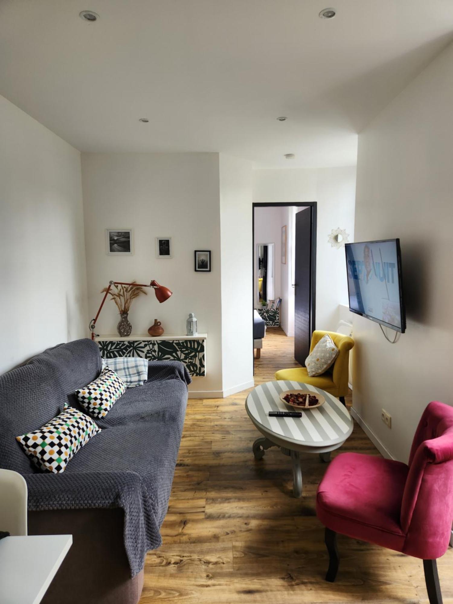 Agreable A Les Bains Apartment